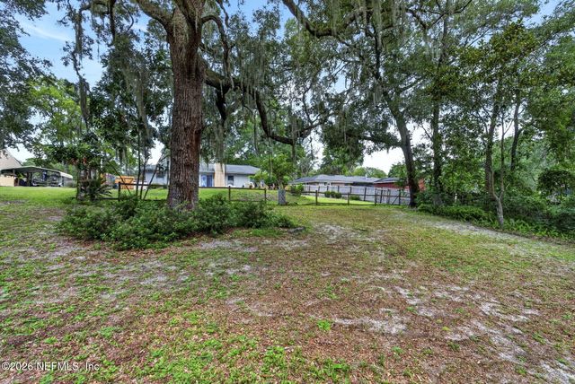 1305 LAKE ASBURY Drive, Green Cove Springs, FL 32043