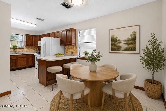 1305 LAKE ASBURY Drive, Green Cove Springs, FL 32043