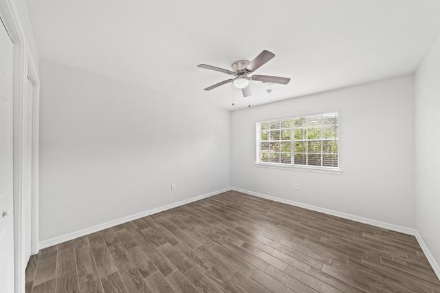 1655 E South Street, Alvin, TX 77511