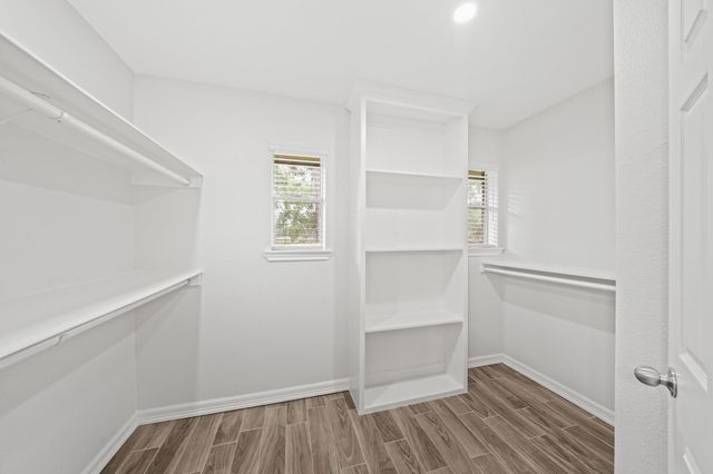1655 E South Street, Alvin, TX 77511