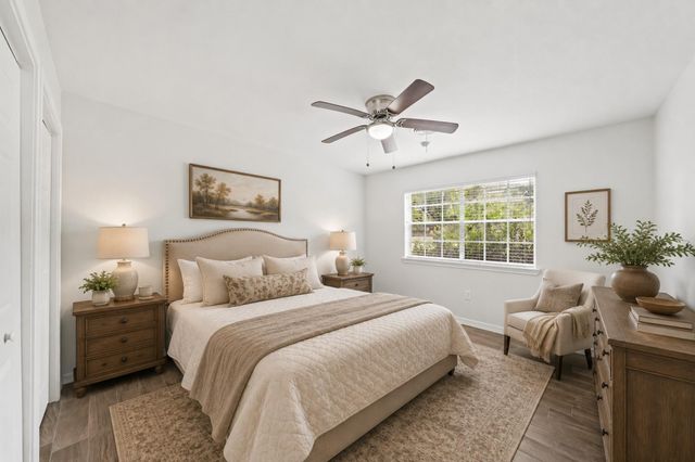 1655 E South Street, Alvin, TX 77511
