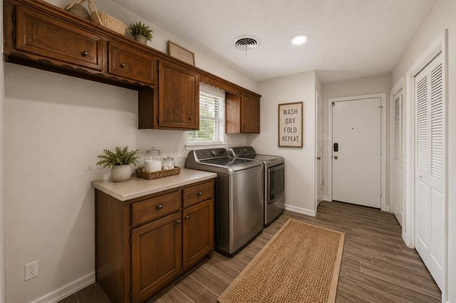 1655 E South Street, Alvin, TX 77511