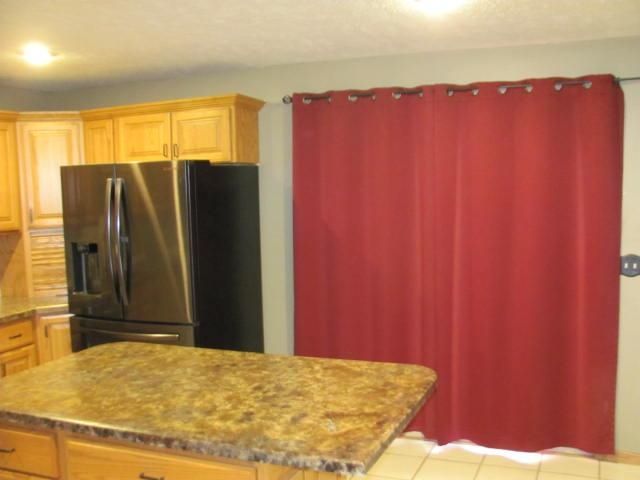 757 S Santa Fe Ave, Salina, KS 67401