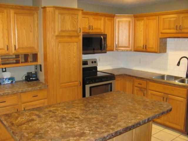 757 S Santa Fe Ave, Salina, KS 67401