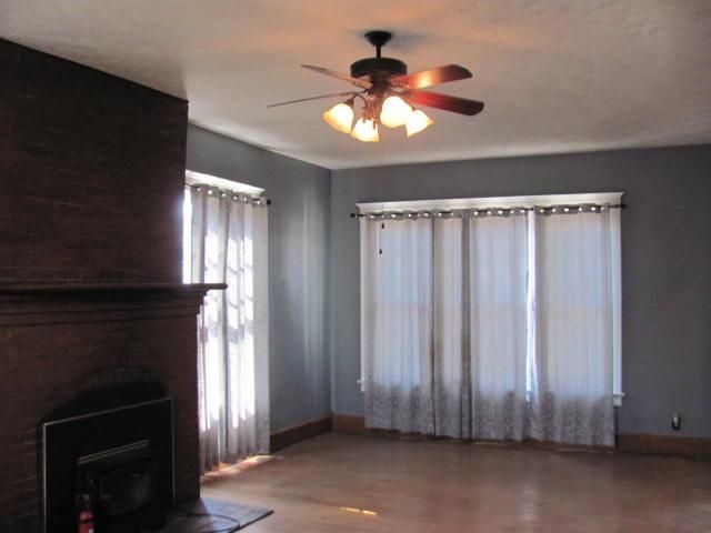 757 S Santa Fe Ave, Salina, KS 67401