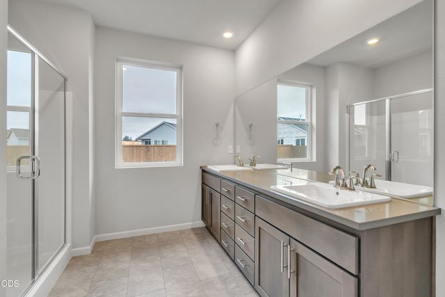63111 NE Henningsen Pl, Bend, OR 97701