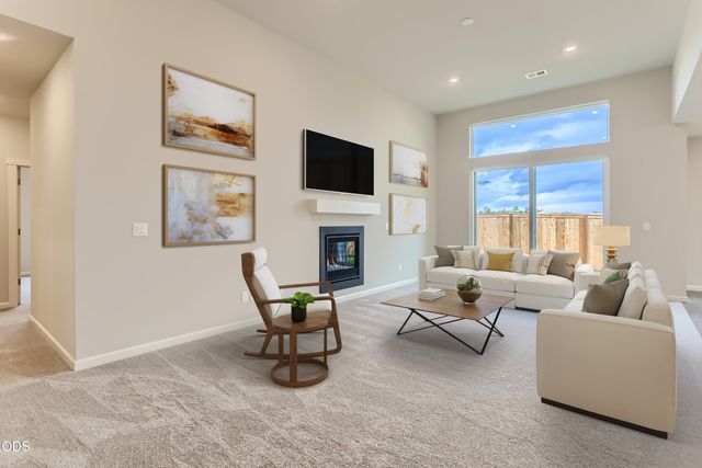 63111 NE Henningsen Pl, Bend, OR 97701