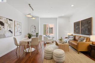 4895 Shattuck Ave, Oakland, CA 94609