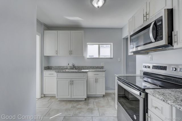813 S Center Street, Royal Oak, MI 48067