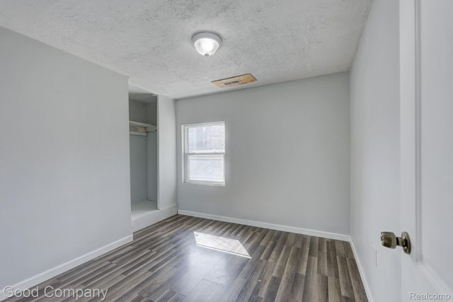 813 S Center Street, Royal Oak, MI 48067