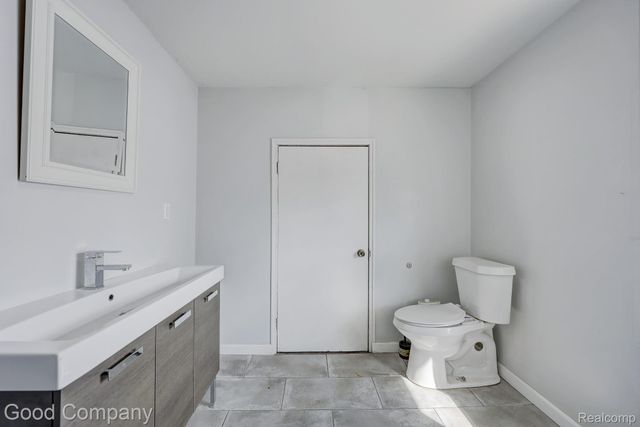 813 S Center Street, Royal Oak, MI 48067