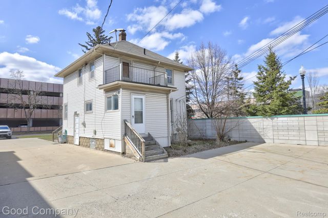 813 S Center Street, Royal Oak, MI 48067