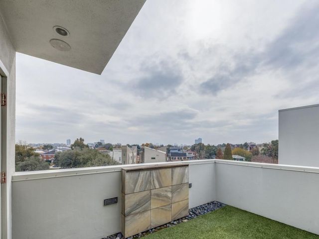 608 Stanford Street B, Houston, TX 77019