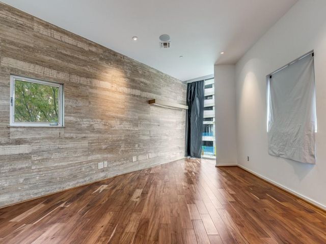 608 Stanford Street B, Houston, TX 77019