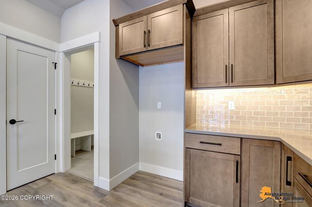 8803 Chalk Hill Loop, Anchorage, AK 99502