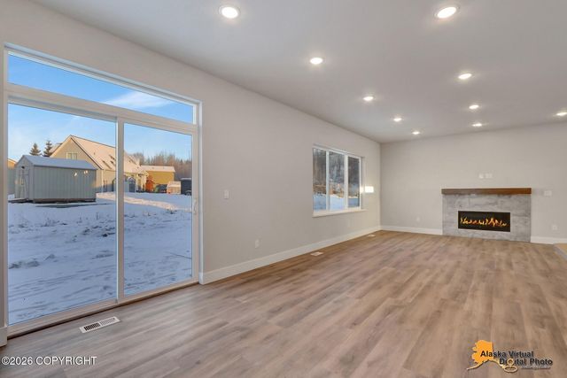 8803 Chalk Hill Loop, Anchorage, AK 99502