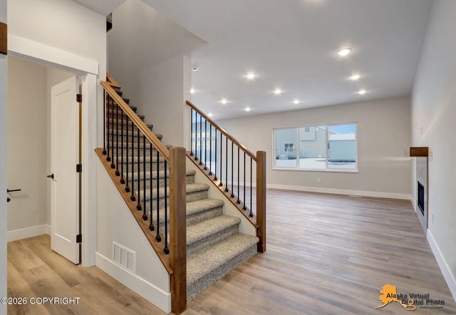 8803 Chalk Hill Loop, Anchorage, AK 99502