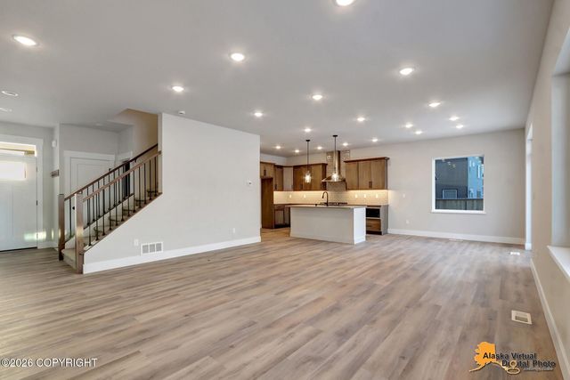 8803 Chalk Hill Loop, Anchorage, AK 99502