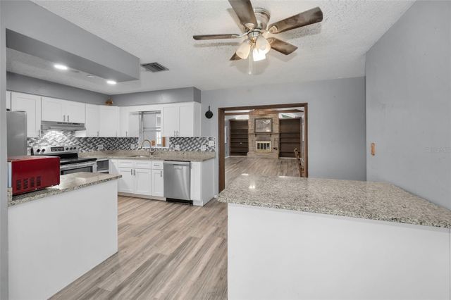 14557 APACHE AVENUE, Largo, FL 33774