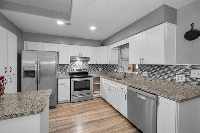 14557 APACHE AVENUE, Largo, FL 33774