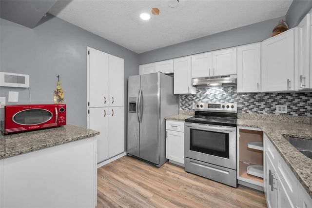 14557 APACHE AVENUE, Largo, FL 33774