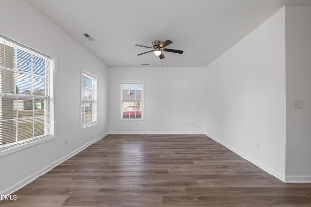 821 S 5th Street, Smithfield, NC 27577