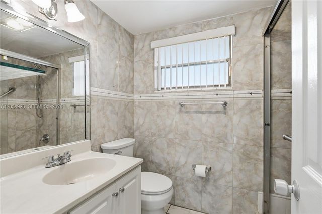 19051 NE 2nd Ave 1503, Miami, FL 33179