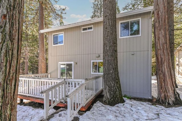 174 Wood Chip Cir, Arnold, CA 95223