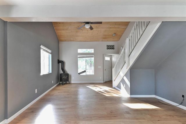 174 Wood Chip Cir, Arnold, CA 95223