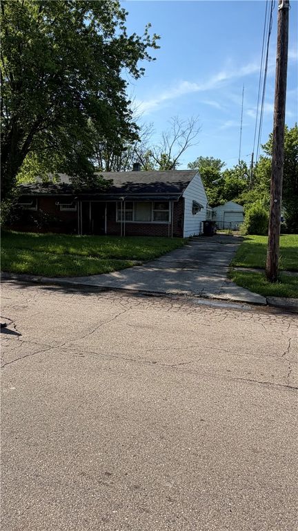 3926 Palmerston Avenue, Dayton, OH 45417