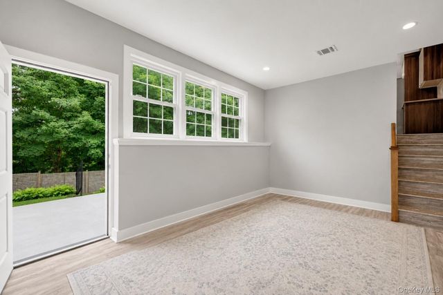 9 Elmwood Road, White Plains, NY 10605