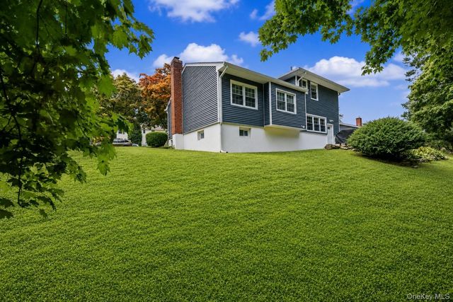 9 Elmwood Road, White Plains, NY 10605