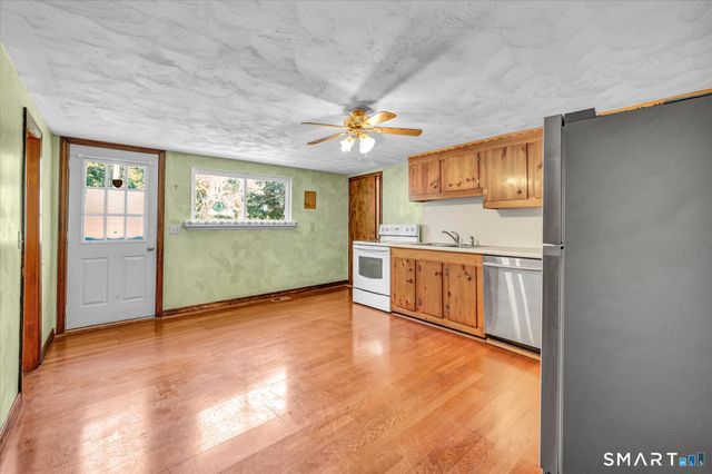 27 Gamache Lane, Windham, CT 06256