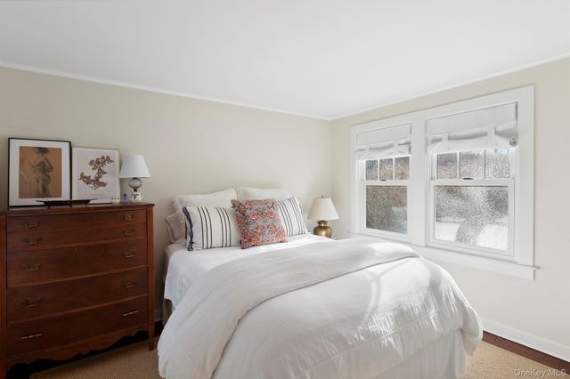 393 Hill Street, Southampton, NY 11968