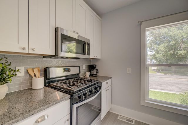 858 Watson Avenue, Saint Paul, MN 55102
