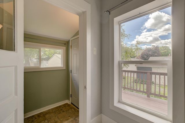 858 Watson Avenue, Saint Paul, MN 55102