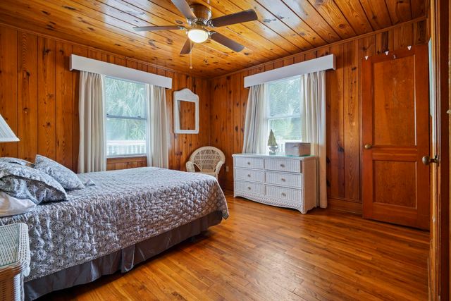 132 Calhoun Dr., Murrells Inlet, SC 29576