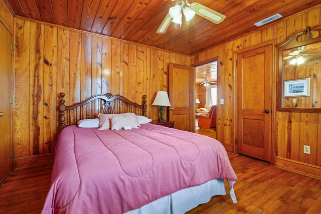 132 Calhoun Dr., Murrells Inlet, SC 29576