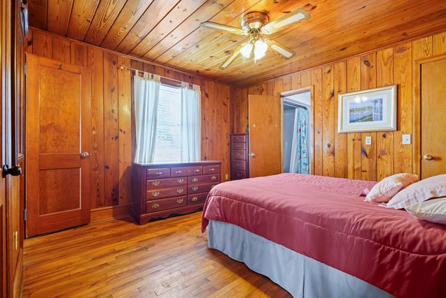 132 Calhoun Dr., Murrells Inlet, SC 29576