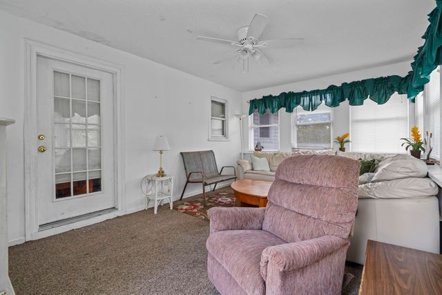 132 Calhoun Dr., Murrells Inlet, SC 29576