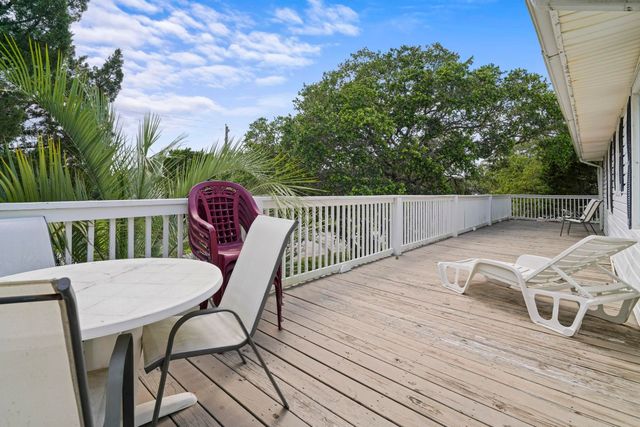 132 Calhoun Dr., Murrells Inlet, SC 29576