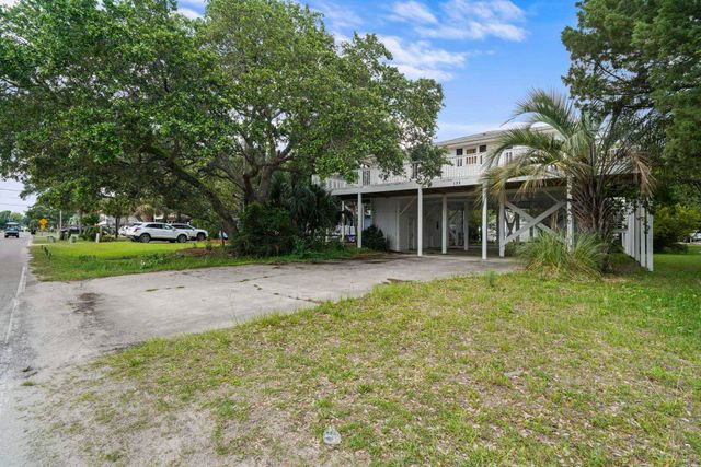 132 Calhoun Dr., Murrells Inlet, SC 29576