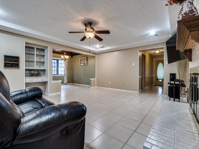 713 Bordner Drive, Lancaster, TX 75146