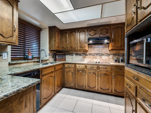 713 Bordner Drive, Lancaster, TX 75146