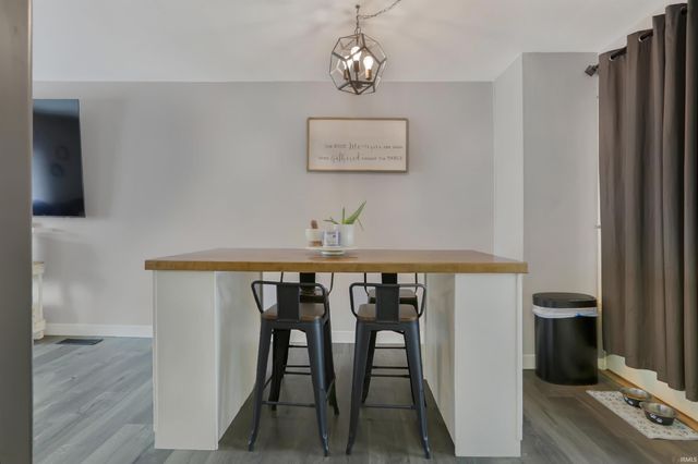 6644 Concord Drive, Newburgh, IN 47630