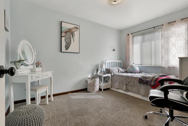 6644 Concord Drive, Newburgh, IN 47630