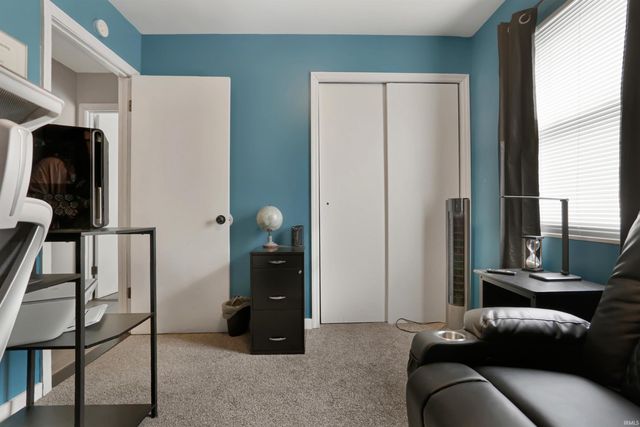 6644 Concord Drive, Newburgh, IN 47630