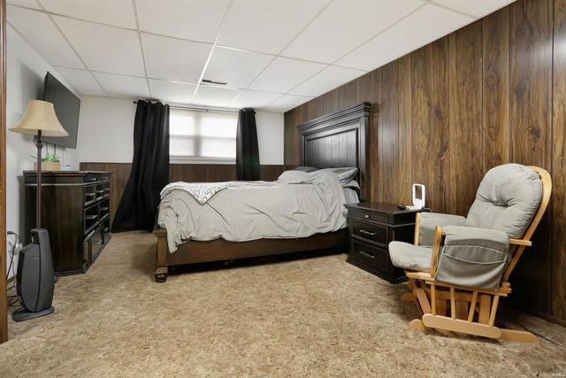 6644 Concord Drive, Newburgh, IN 47630