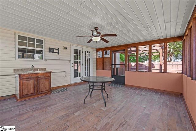 6 Avenel Court, Simpsonville, SC 29681