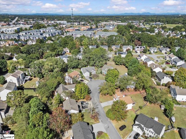 6 Avenel Court, Simpsonville, SC 29681